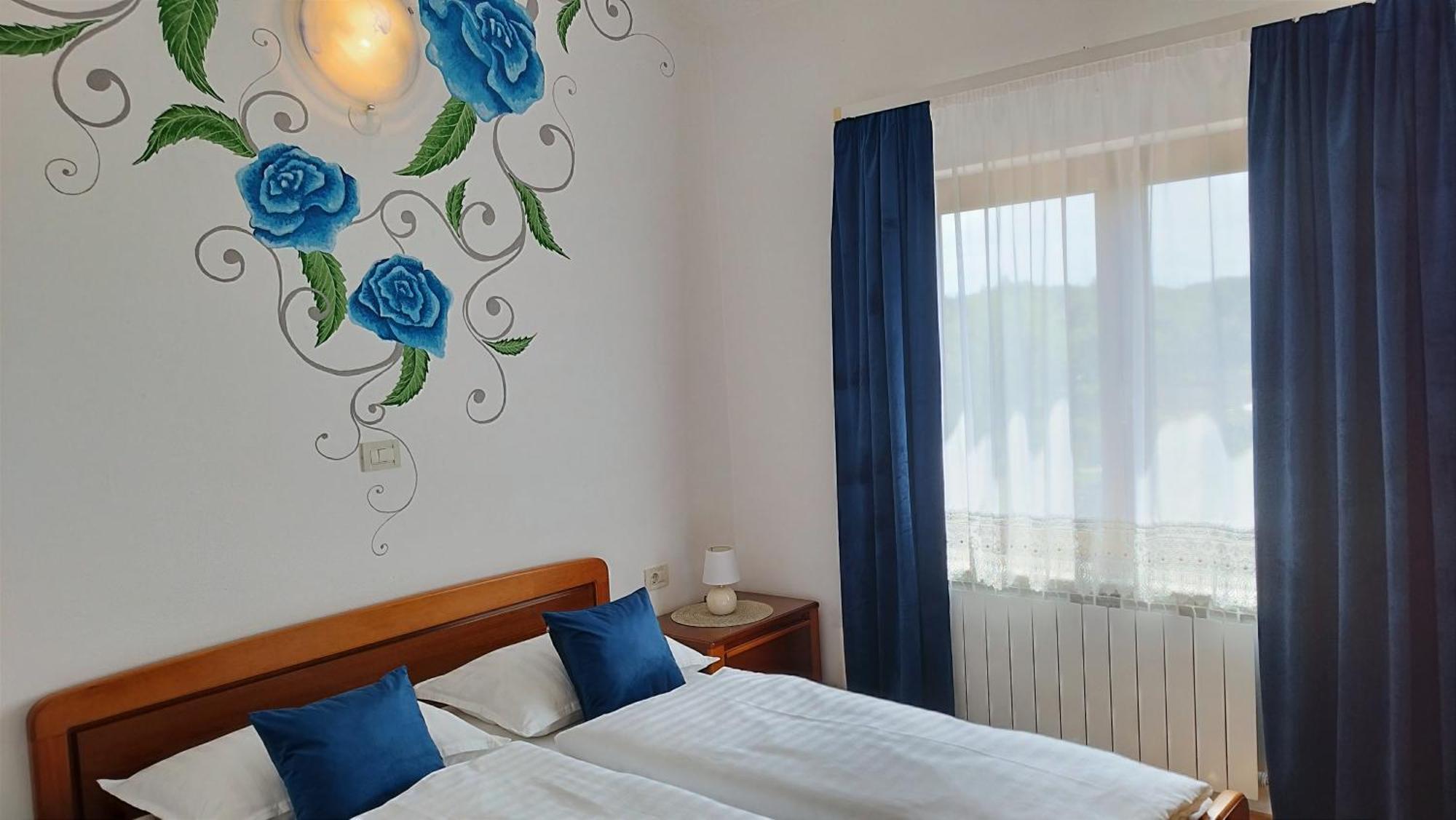 Villa "Pied-A-Terre" Residence & Spa Umag Bagian luar foto