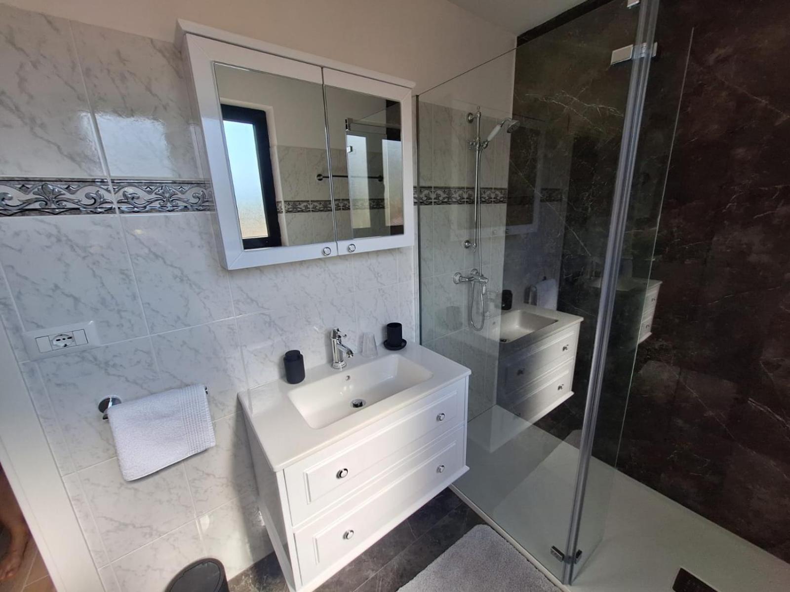 Villa "Pied-A-Terre" Residence & Spa Umag Bagian luar foto
