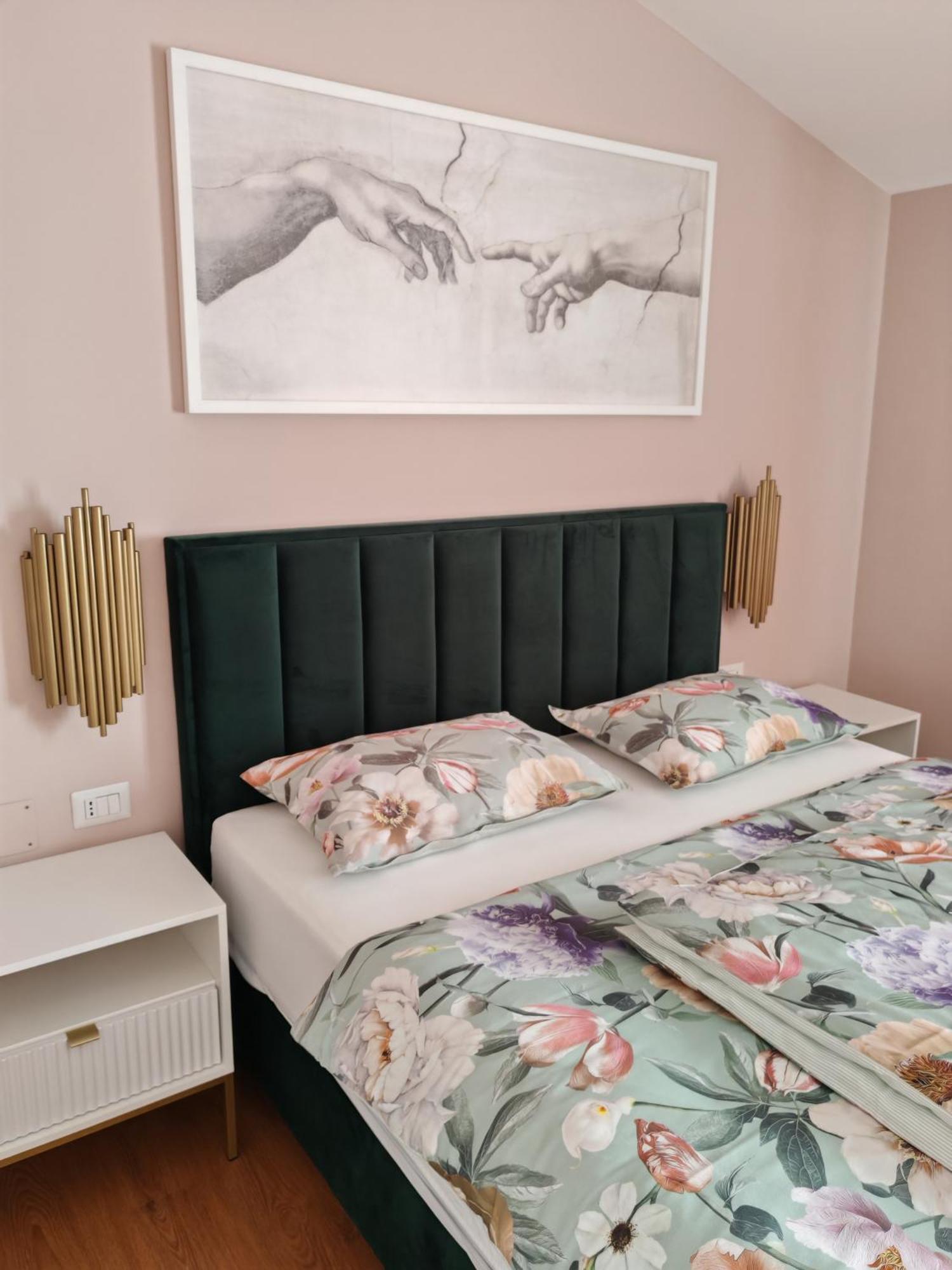 Villa "Pied-A-Terre" Residence & Spa Umag Bagian luar foto