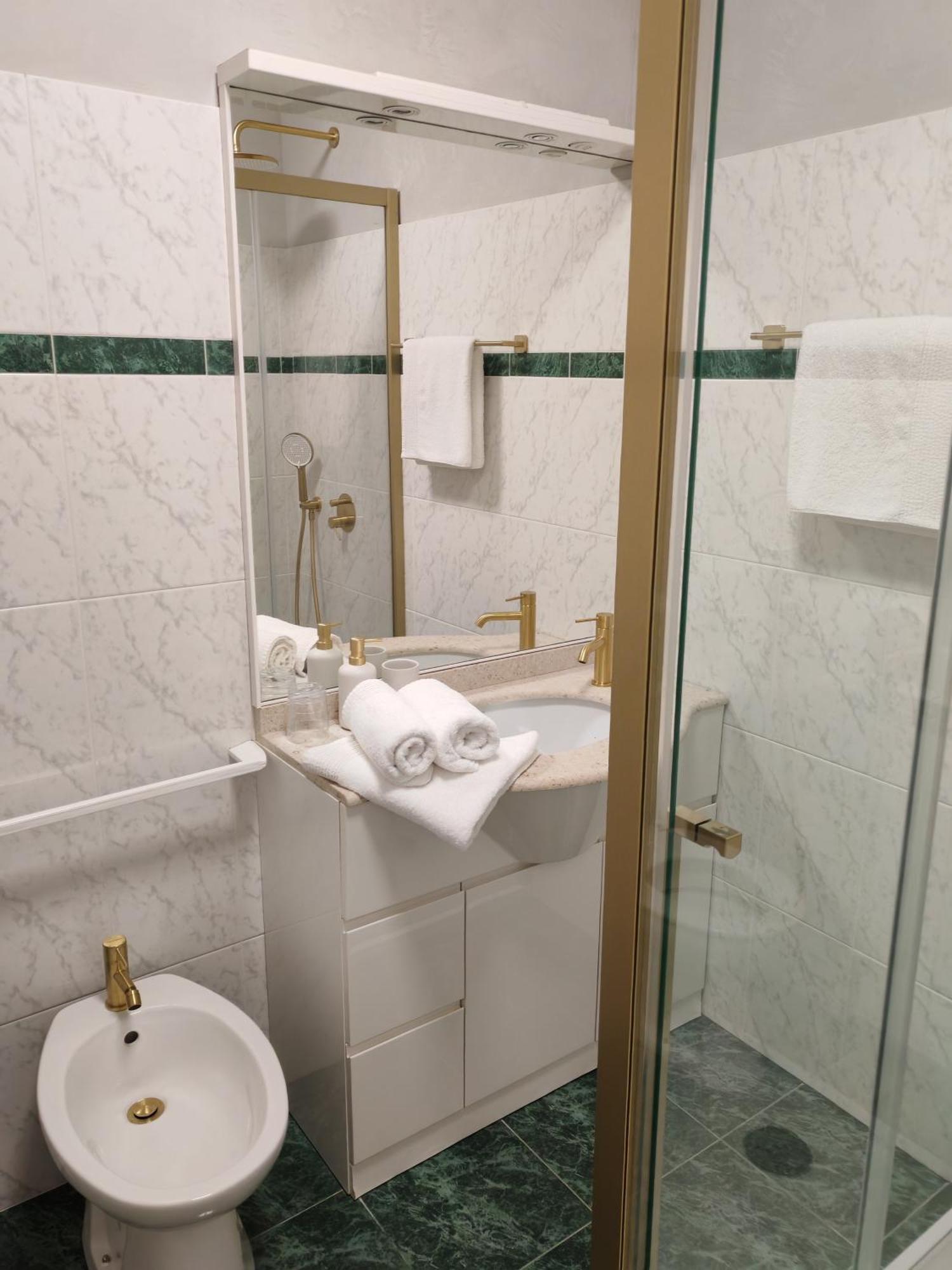 Villa "Pied-A-Terre" Residence & Spa Umag Bagian luar foto